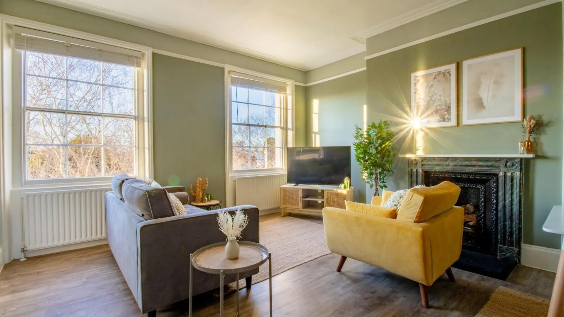 Clarence Square Penthouse Apartment GLOUCESTERSHIRE